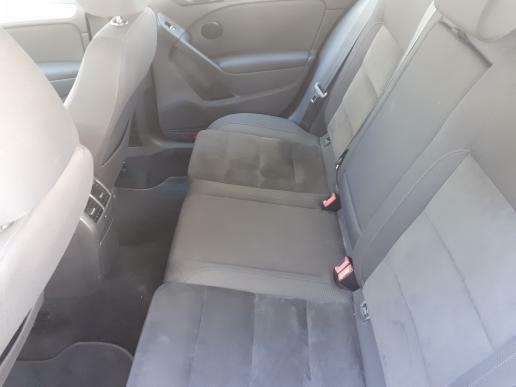 Volkswagen Golf • 2010 • 212,000 km 12