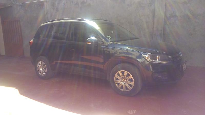 Volkswagen Tiguan • 2014 • 25,860 km 4
