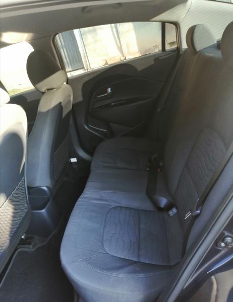 Kia Rio sedan • 2015 • 63,500 km 2