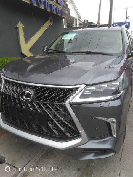 Lexus LX • 2020 • 30,000 km 1