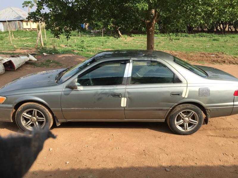 Toyota Camry • 2001 • 216,000 km 5