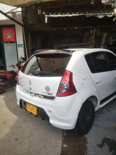 Renault Sandero • 2012 • 92,451 km 4