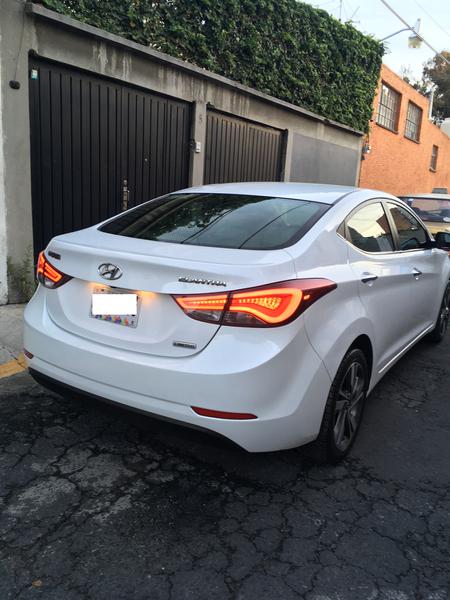 Hyundai Elantra • 2015 • 75,383 km 6