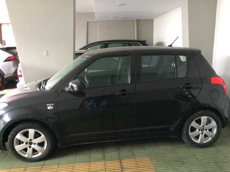 Suzuki Swift • 2009 • 97,198 km 2