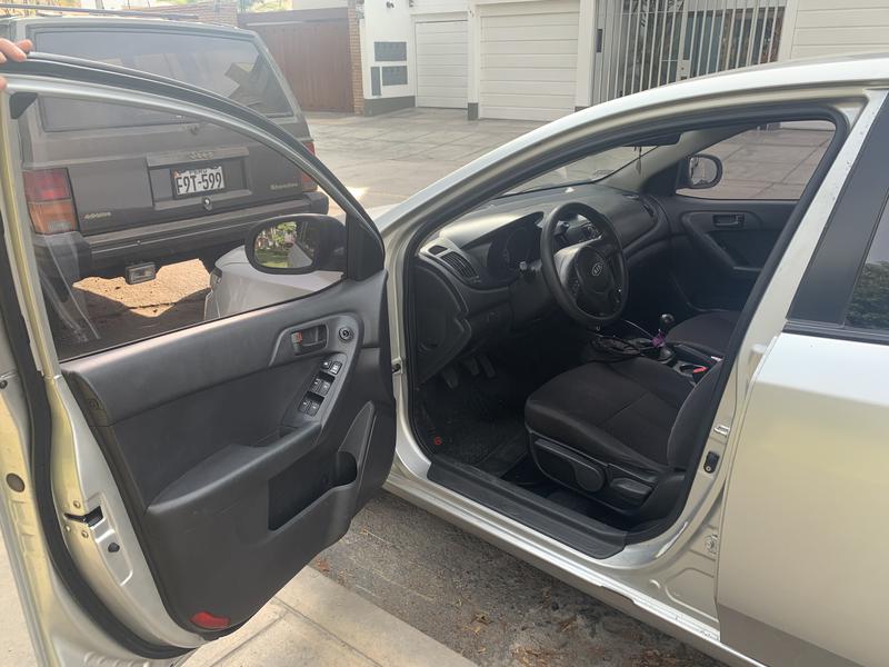 Kia Cerato • 2012 • 165,000 km 4