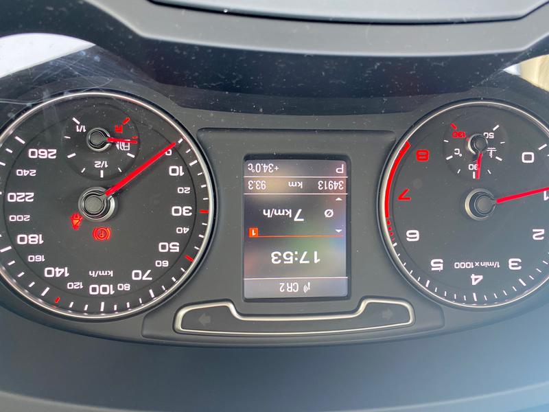 Audi Q3 • 2014 • 35,000 km 7