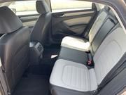 Volkswagen Passat • 2015 • 19,000 km 12