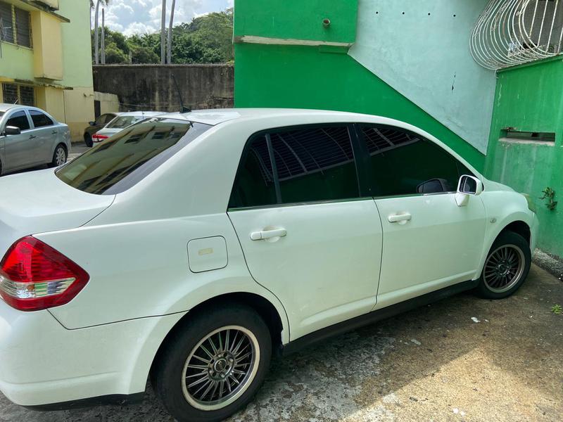 Nissan Tiida • 2009 • 148,319 km 7