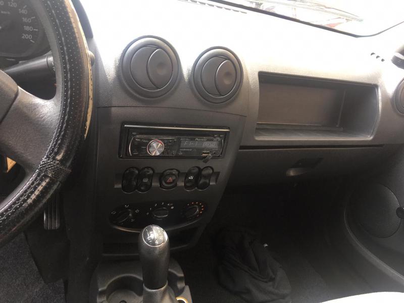 Renault Logan • 2011 • 190,000 km 3