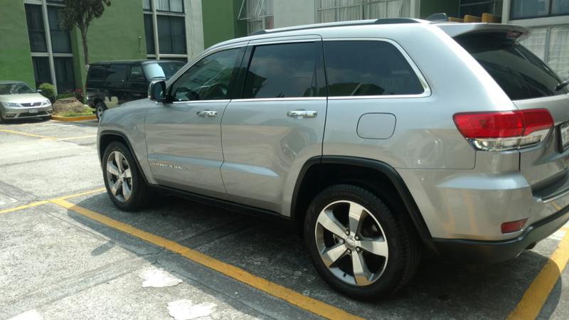 Jeep Grand Cherokee • 2014 • 100,000 km 3