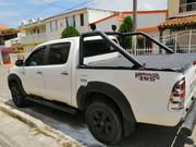 Toyota Hilux • 2006 • 154,000 km 5