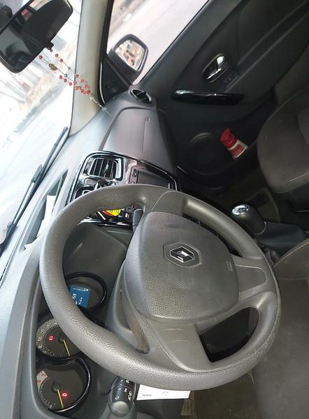 Renault Logan • 2018 • 52,000 km 2