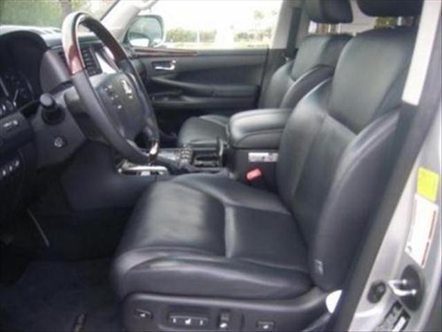 Lexus LX • 2011 • 2,399 km 10