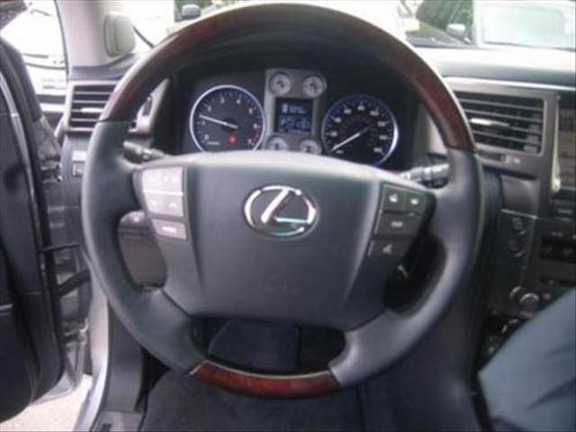 Lexus LX • 2011 • 2,399 km 5