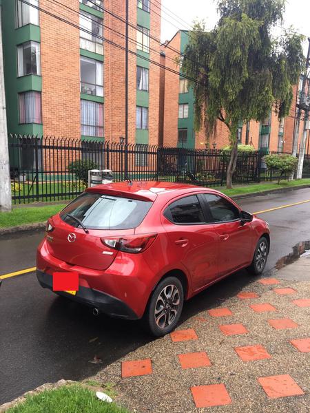 Mazda 2 • 2017 • 34,000 km 3