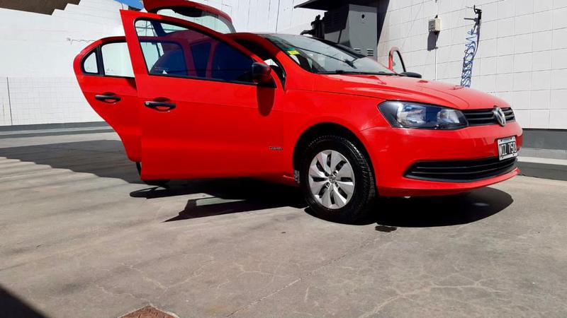 Volkswagen Gol • 2013 • 39,700 km 12
