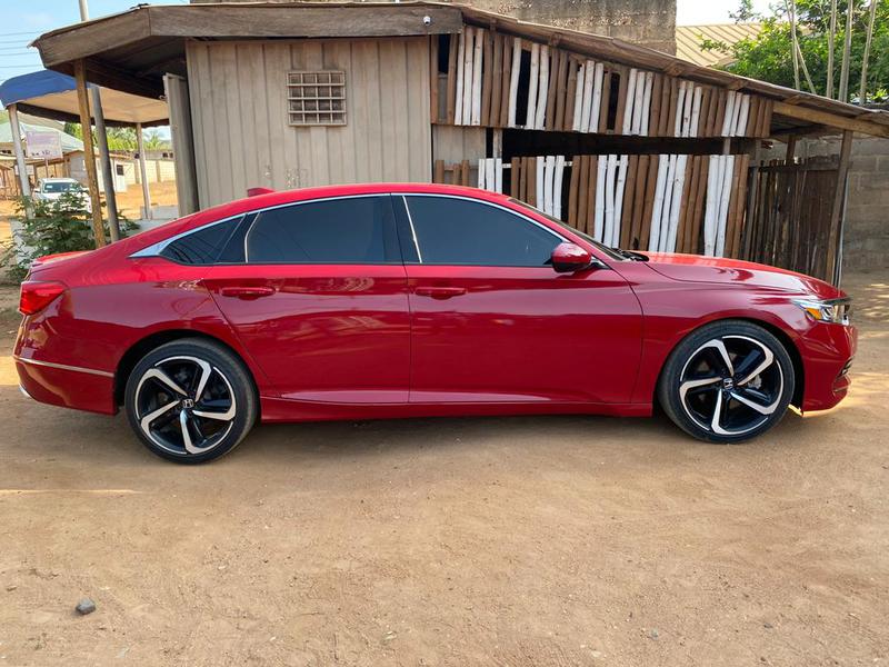 Honda Accord • 2019 • 16,129 km 4