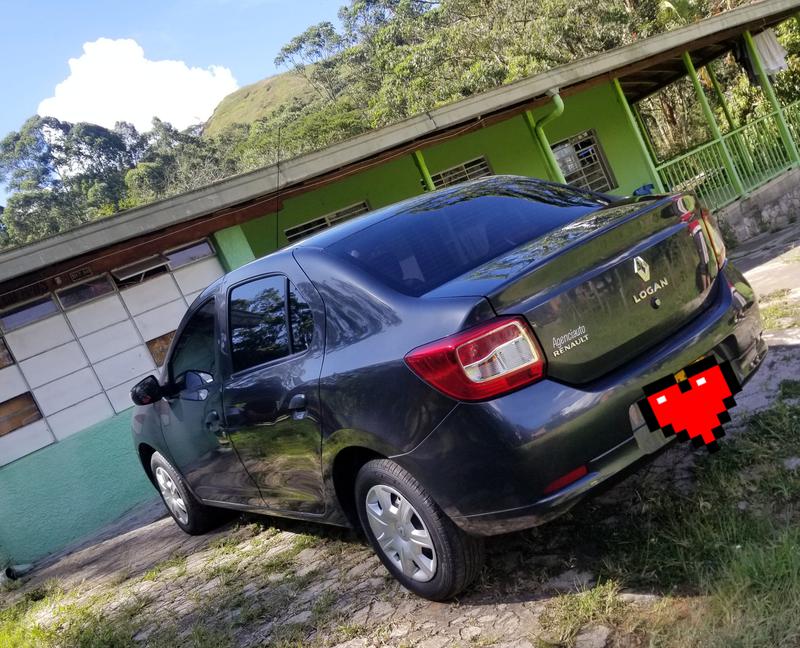 Renault Logan • 2019 • 68,000 km 4