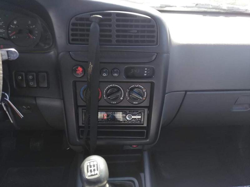 Kia  • 2000 • 130,000 km 3