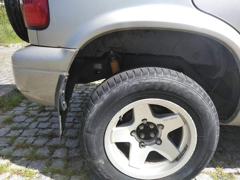 Kia  • 2000 • 130,000 km 7