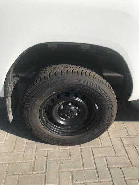 Toyota Hilux • 2020 • 1 km 3