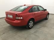 Volvo S40 • 2007 • 181,000 km 2