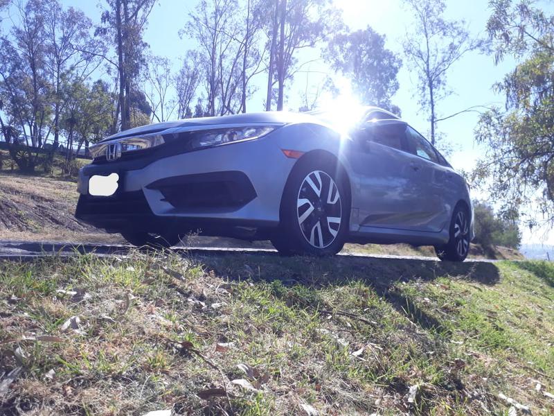 Honda Civic • 2017 • 48,000 km 2