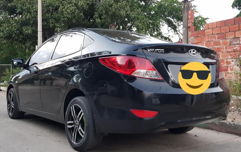 Hyundai Accent • 2012 • 150,000 km 3