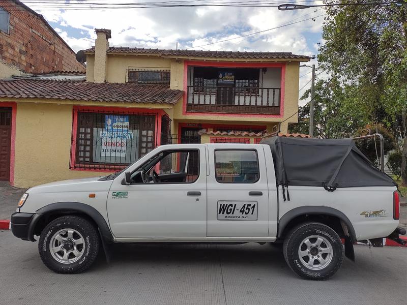 DongFeng Rich • 2014 • 120,000 km 1
