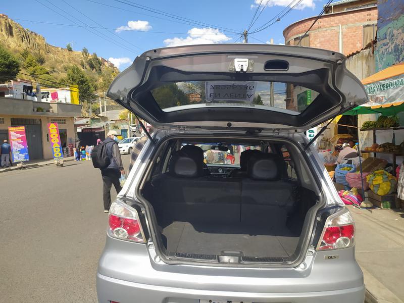 Mitsubishi Outlander • 2007 • 116,000 km 2