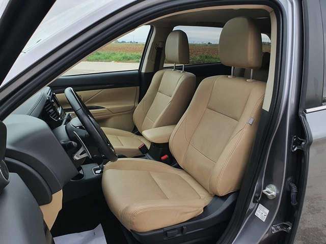 Mitsubishi Outlander • 2016 • 102,000 km 7