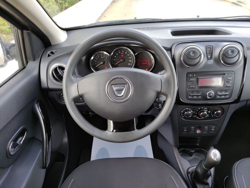 Dacia Sandero • 2015 • 80,000 km 5