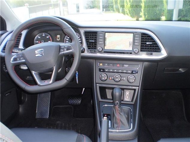 Seat Leon • 2015 • 182,300 km 9