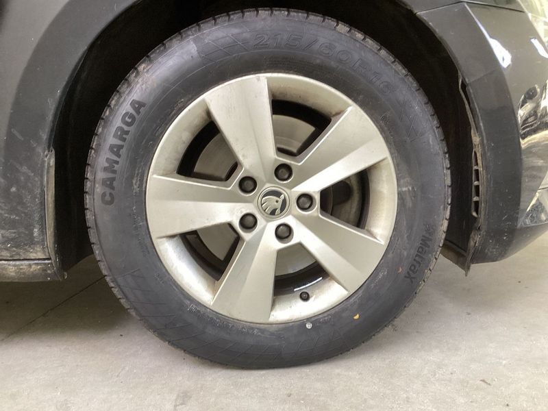 Škoda Superb • 2017 • 158,000 km 5