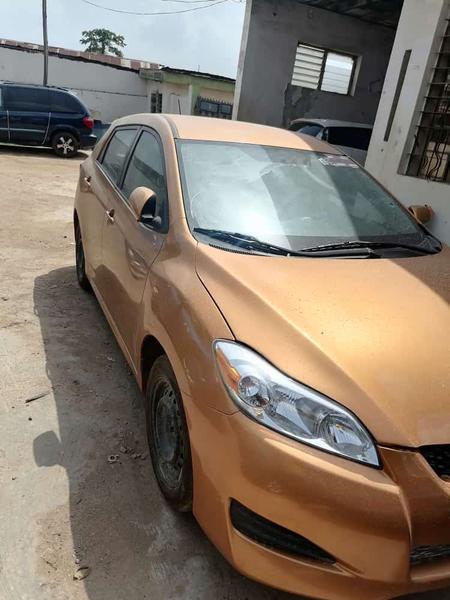 Toyota Matrix • 2010 • 120,000 km 3