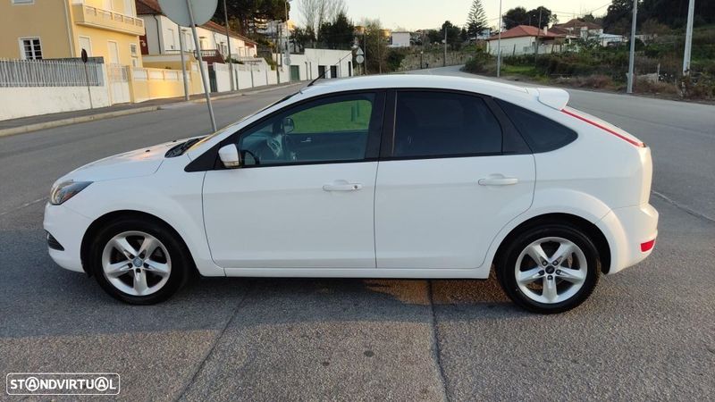 Ford Focus • 2010 • 200,000 km 2