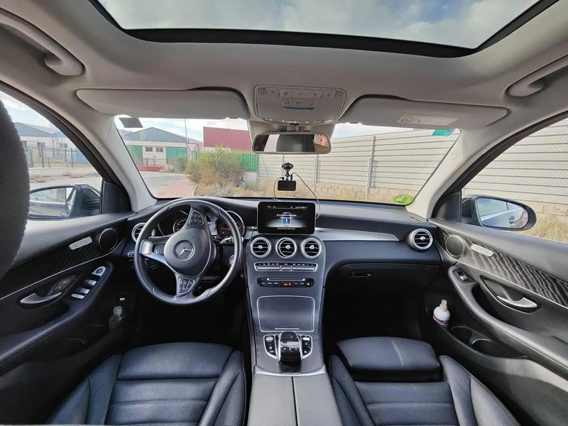 Mercedes-Benz GLC-Class • 2017 • 142,000 km 9