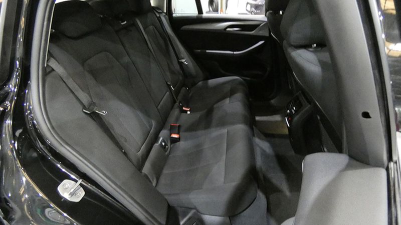 BMW X4 • 2019 • 94,349 km 14