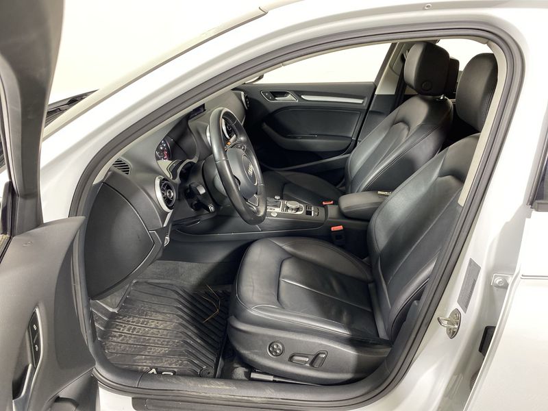 Audi A3 • 2016 • 43,826 km 2