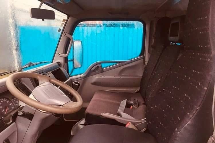 Mitsubishi Fuso canter • 2006 • 200,000 km 3