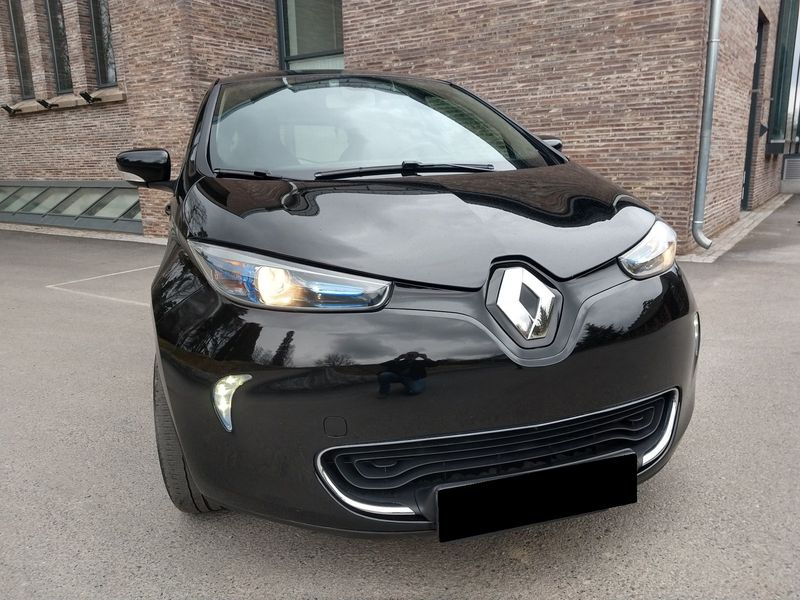 Renault Zoé • 2017 • 80,000 km 1