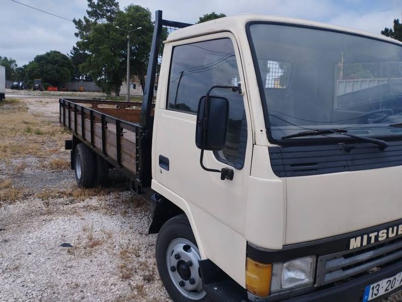 Mitsubishi Fuso canter • 1999 • 98,000 km 2