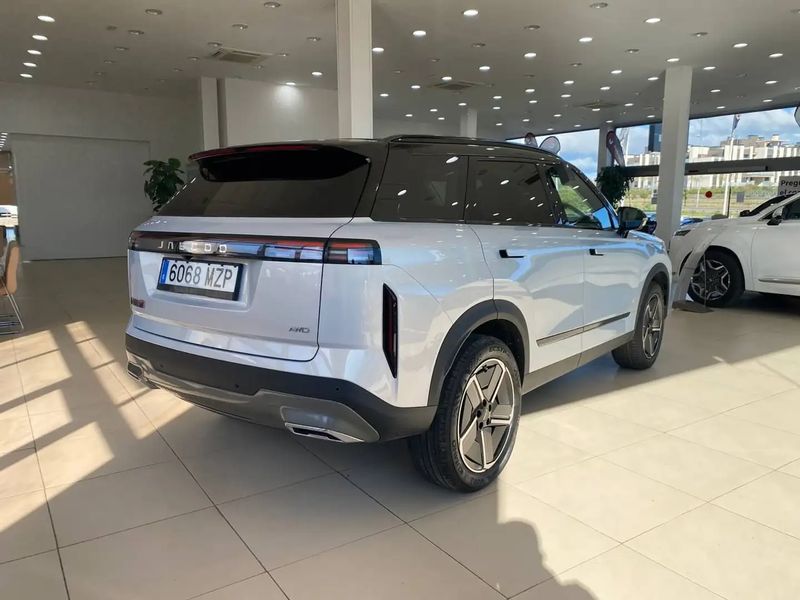 Jeep Grand Cherokee • 2025 • 7,500 km 5