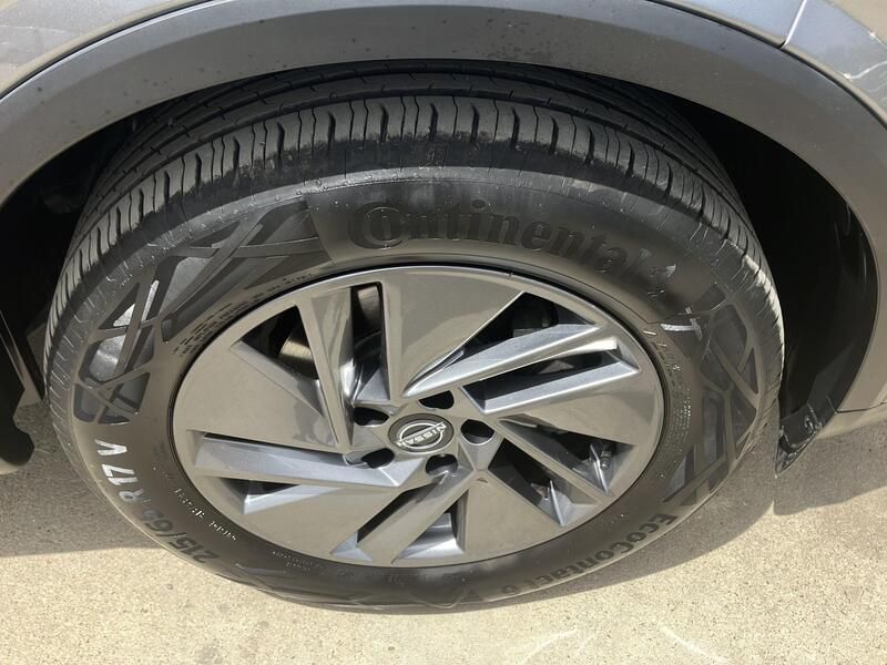 Nissan Qashqai • 2024 • 11,297 km 25