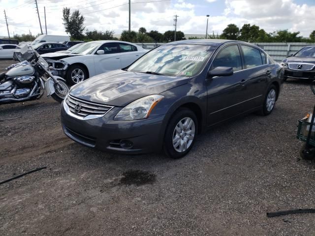 Nissan Altima • 2010 • 10,000 mi 2