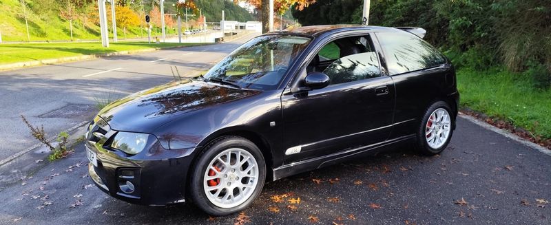 Mercury Milan Hybrid • 2005 • 140,000 km 1
