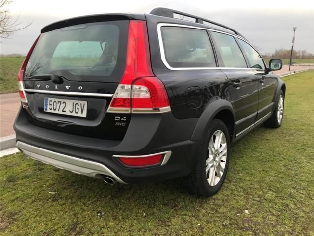 Volvo XC70 • 2015 • 109,000 km 4