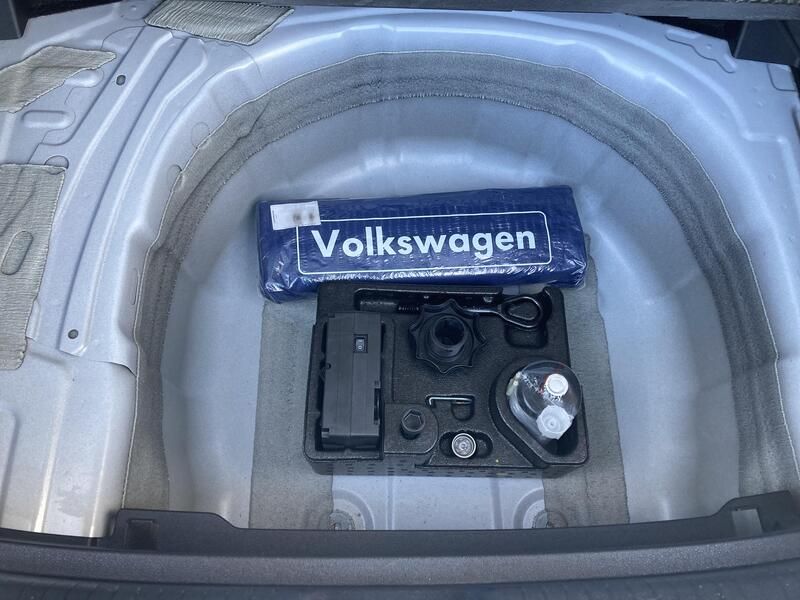 Volkswagen Polo • 2022 • 24,689 km 14