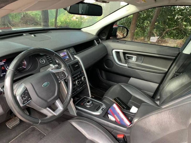 Land Rover Discovery Sport • 2016 • 75,000 km 3