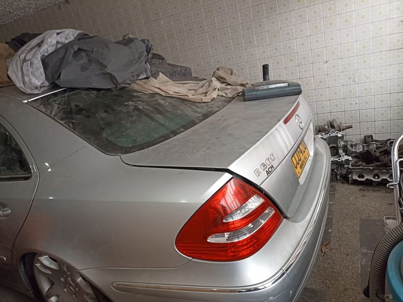 Mercedes-Benz E • 2003 • 180 km 9